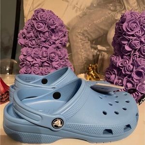 New crocs size 9 women’s Men’s size 7